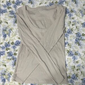 Old Navy Light Beige Long Sleeve Tee
